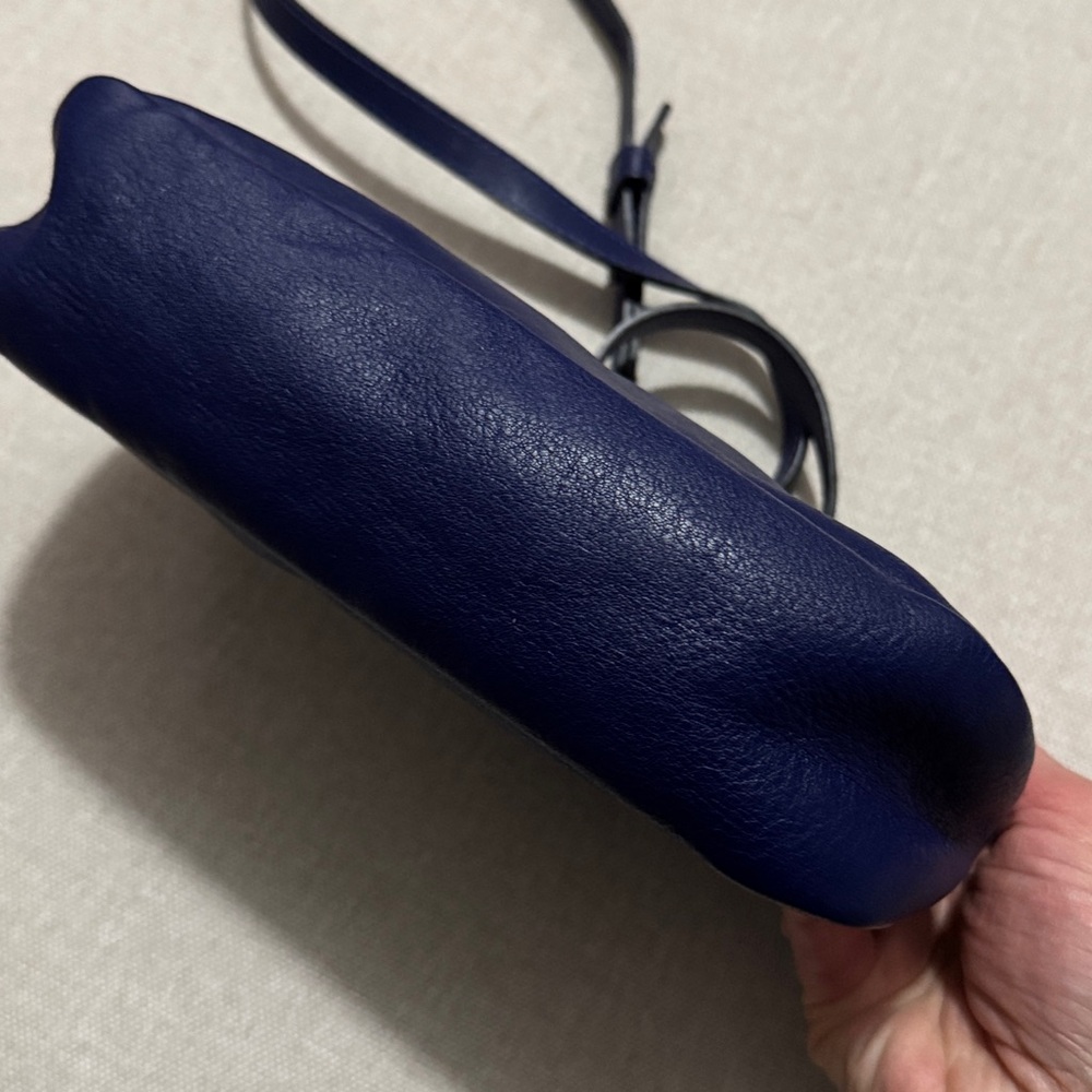 Like New Longchamp 3D Leather Crossbody Blue In Sapphire Color-Gunmetal Hardware - Picture 10 of 16